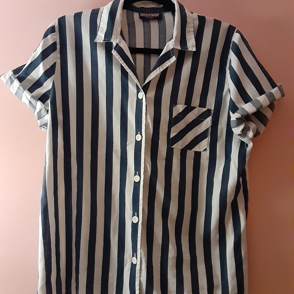 Rhapsody Blue/White Button Up